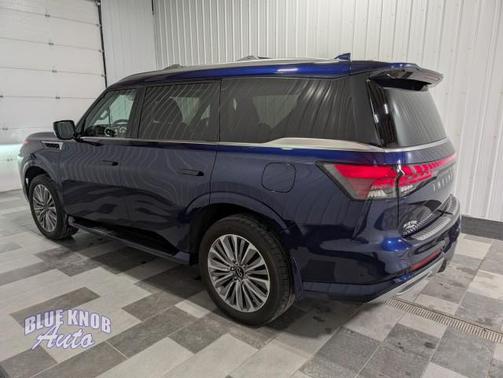 2025 INFINITI QX80 SENSORY AWD