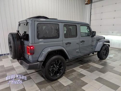 2025 Jeep Wrangler 4xe Sahara