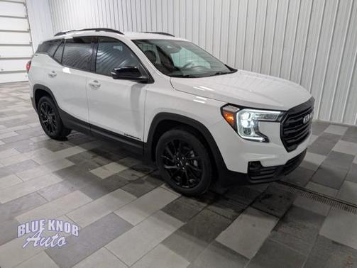 Summit White 2024 GMC Terrain SLT