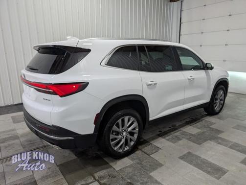 2025 Buick Enclave Preferred FWD