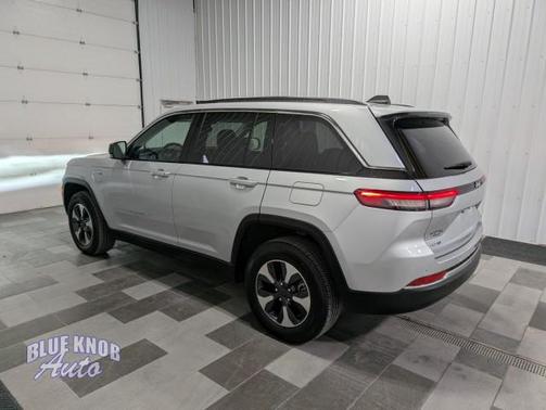 Silver Zynith 2024 Jeep Grand Cherokee 4xe Base