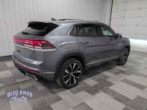 2024 Volkswagen Atlas Cross Sport 2.0T SEL Premium