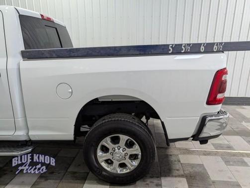 Bright White Clearcoat 2024 RAM 2500 Big Horn Crew Cab 4x4 6'4' Box