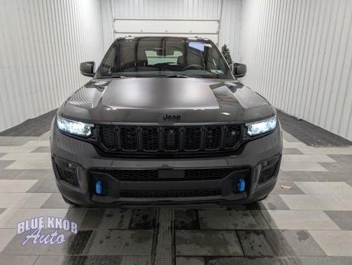 2022 Jeep Grand Cherokee 4xe Trailhawk