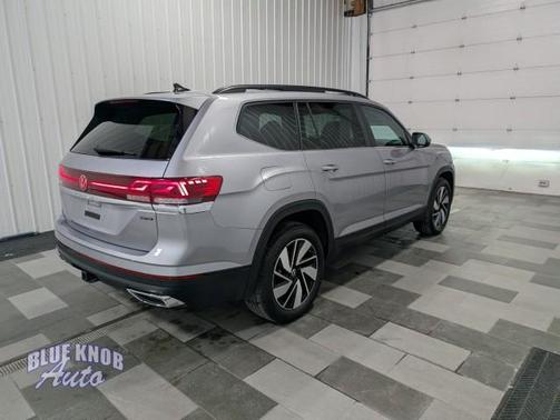 2025 Volkswagen Atlas 2.0T SE w/Technology 4MOTION