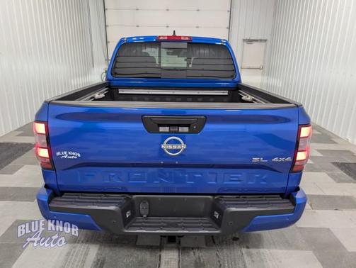 2024 Nissan Frontier SL