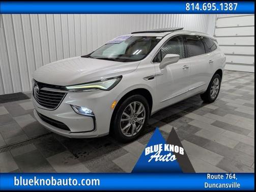 2023 Buick Enclave Essence AWD