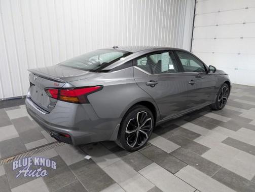 2023 Nissan Altima SR Intelligent AWD