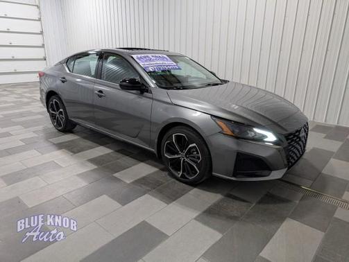 2023 Nissan Altima SR Intelligent AWD