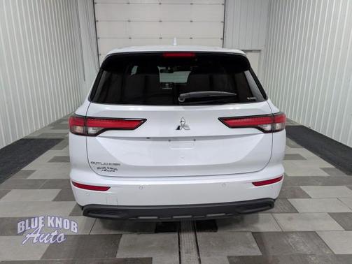 2022 Mitsubishi Outlander ES 2.5 S-AWC