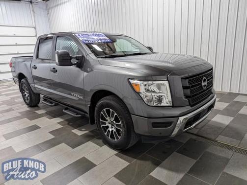 2024 Nissan Titan SV