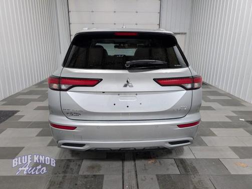 2024 Mitsubishi Outlander PHEV SEL