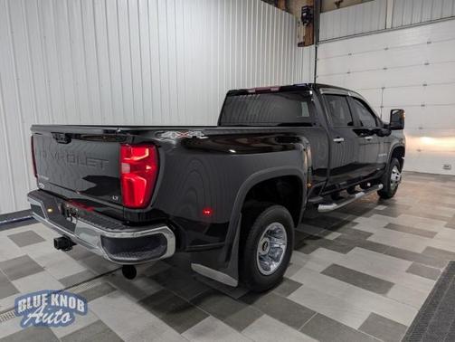 2022 Chevrolet Silverado 3500 LT
