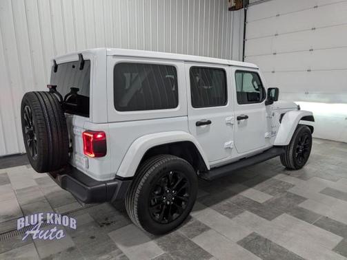 2024 Jeep Wrangler 4xe Sahara