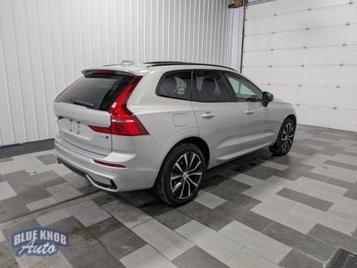 2025 Volvo XC60 B5 Plus