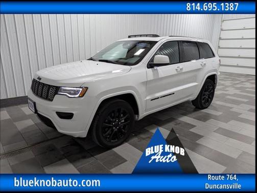 2022 Jeep Grand Cherokee Laredo
