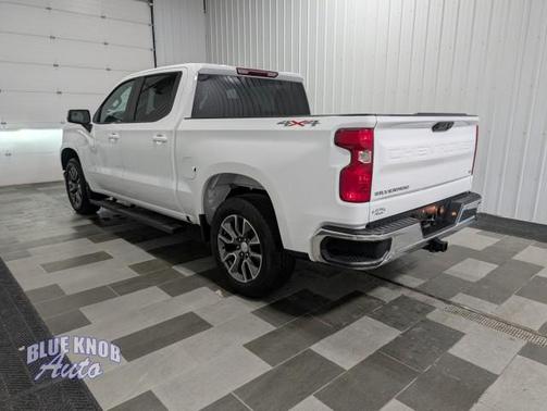 Summit White 2022 Chevrolet Silverado 1500 LT