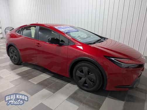 2025 Toyota Prius LE