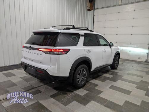 Everest White Pearl Tricoat 2025 Nissan Pathfinder SV 4WD