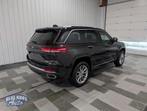 2023 Jeep Grand Cherokee Summit