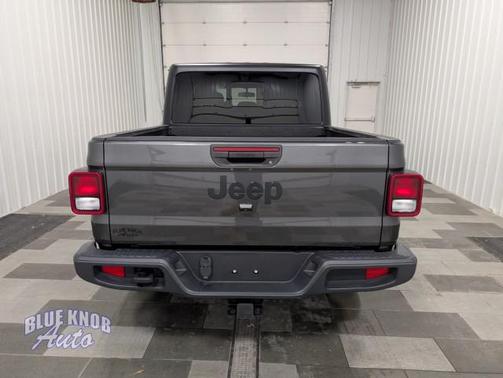 2022 Jeep Gladiator Sport S