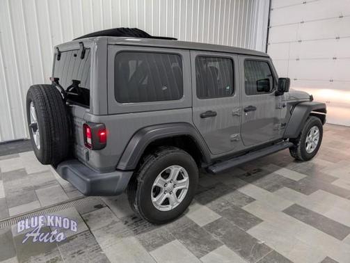 2022 Jeep Wrangler Unlimited Sport