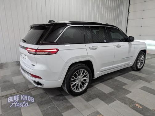 2022 Jeep Grand Cherokee 4xe Summit