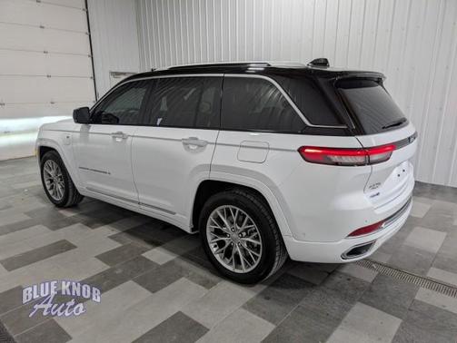 2022 Jeep Grand Cherokee 4xe Summit