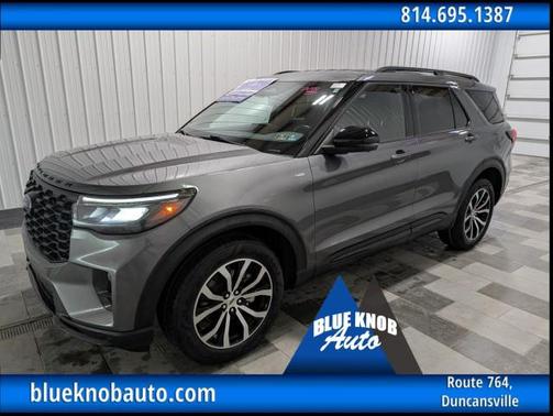 2025 Ford Explorer ST-Line