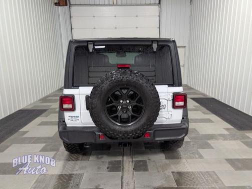 Bright White Clearcoat 2025 Jeep Wrangler 4xe Willys