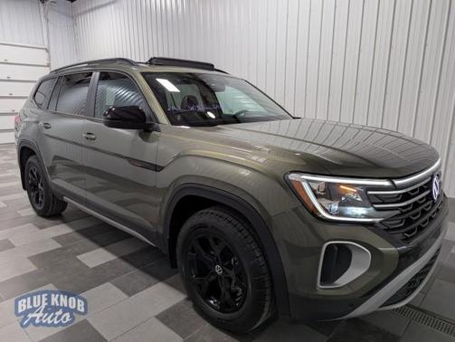 2024 Volkswagen Atlas 2.0T SE w/Technology 4MOTION