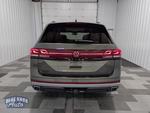2024 Volkswagen Atlas 2.0T SE w/Technology 4MOTION