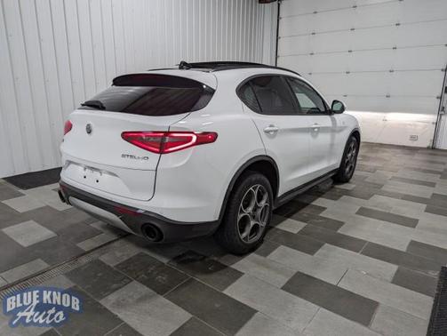 2022 Alfa Romeo Stelvio Ti