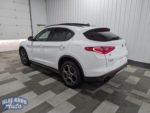 2022 Alfa Romeo Stelvio Ti