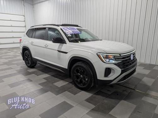 2024 Volkswagen Atlas 2.0T SE w/Technology 4MOTION
