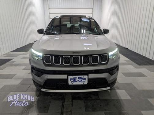Billet Silver Metallic Clearcoat 2023 Jeep Compass Limited