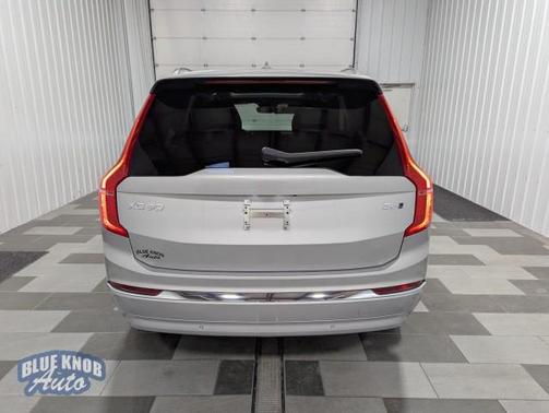 2025 Volvo XC90 B6 Plus 7-Seater