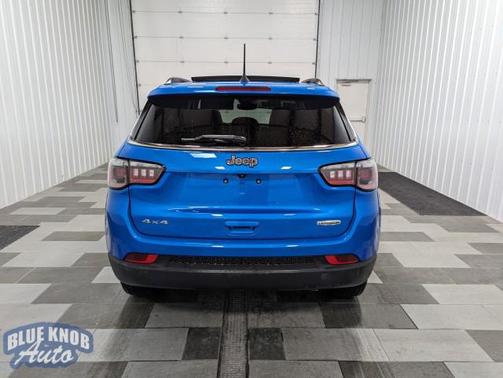 2022 Jeep Compass Latitude Lux