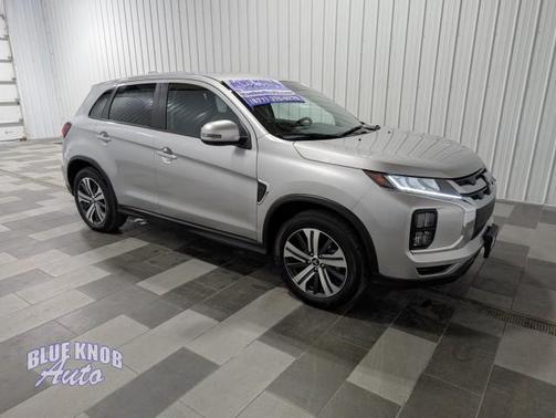 Alloy Silver Metallic 2025 Mitsubishi Outlander Sport SE