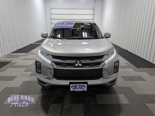 Alloy Silver Metallic 2025 Mitsubishi Outlander Sport SE