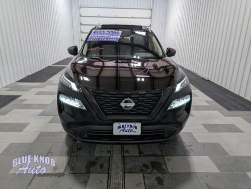 Super Black 2023 Nissan Rogue SV