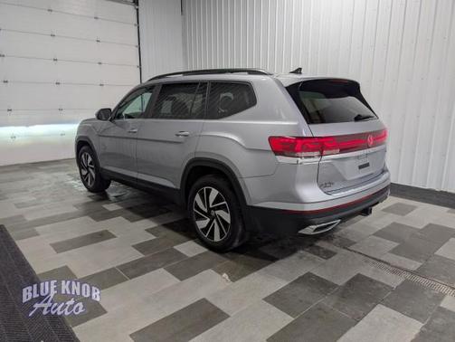 Silver Mist Metallic 2024 Volkswagen Atlas 2.0T SE w/Technology 4MOTION