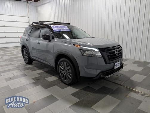 2024 Nissan Pathfinder SL 4WD
