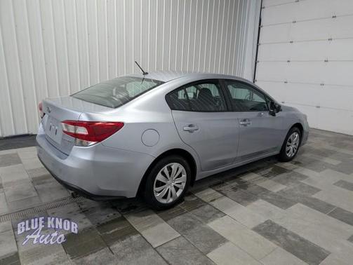 2019 Subaru Impreza 2.0i