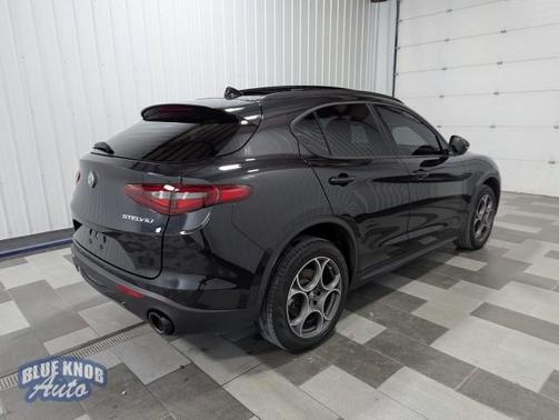2022 Alfa Romeo Stelvio Sprint