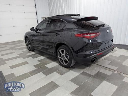 2022 Alfa Romeo Stelvio Sprint