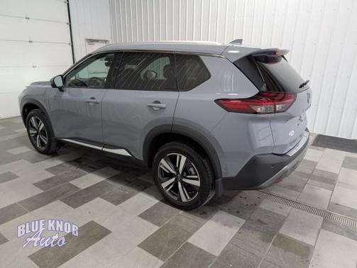 Boulder Gray Pearl 2023 Nissan Rogue SL