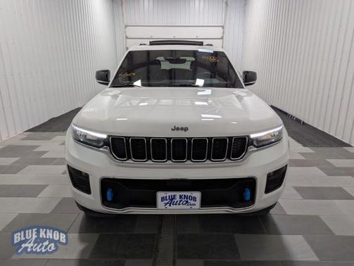 2022 Jeep Grand Cherokee 4xe Overland