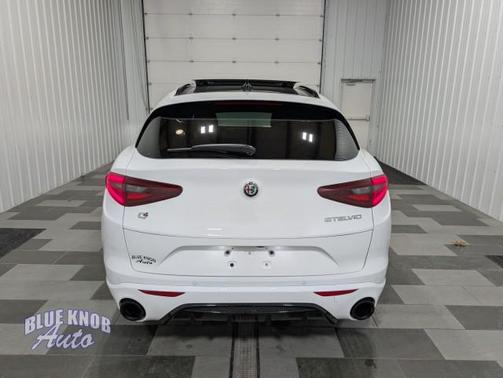 2022 Alfa Romeo Stelvio Ti