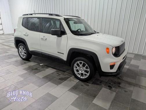 Alpine White Clearcoat 2022 Jeep Renegade Latitude